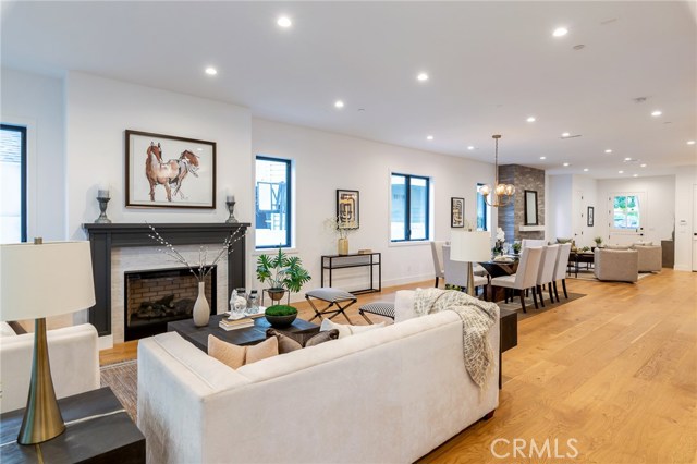 2400 John Street, Manhattan Beach, California 90266, 5 Bedrooms Bedrooms, ,2 BathroomsBathrooms,Residential,Sold,John,SB19208383