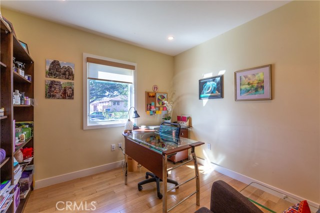 2703 Spreckels Lane, Redondo Beach, California 90278, 4 Bedrooms Bedrooms, ,3 BathroomsBathrooms,Residential,Sold,Spreckels,PW20057811