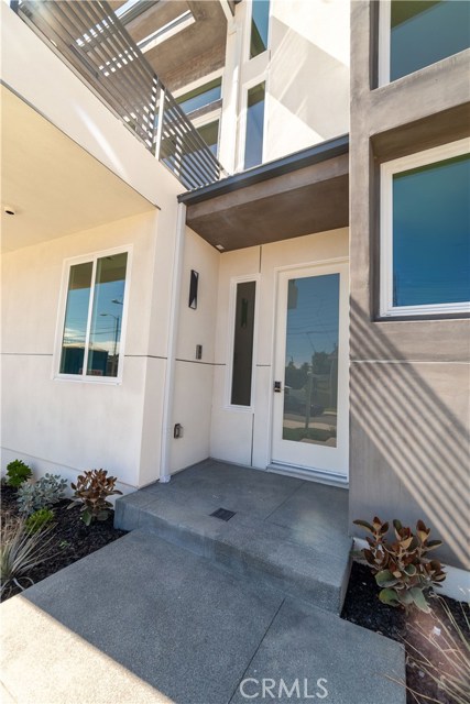 2713 Carnegie Lane, Redondo Beach, California 90278, 4 Bedrooms Bedrooms, ,4 BathroomsBathrooms,Residential,Sold,Carnegie,SB19254558