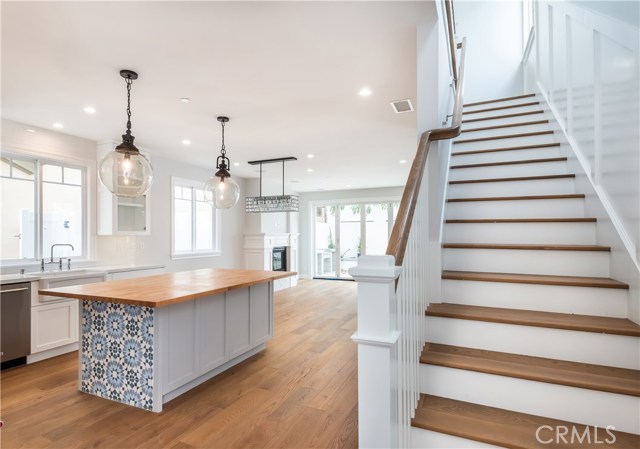 1133 Stanford Avenue, Redondo Beach, California 90278, 3 Bedrooms Bedrooms, ,2 BathroomsBathrooms,Residential,Sold,Stanford,SB19097702