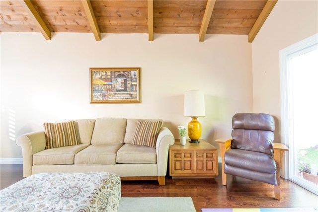 2219 Pullman Lane, Redondo Beach, California 90278, 3 Bedrooms Bedrooms, ,3 BathroomsBathrooms,Residential,Sold,Pullman,SB21008697