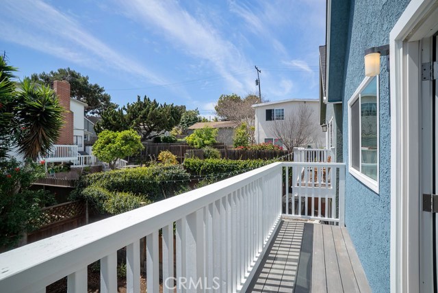 1808 Rockefeller Lane, Redondo Beach, California 90278, 3 Bedrooms Bedrooms, ,2 BathroomsBathrooms,Residential,Sold,Rockefeller,SB18082595