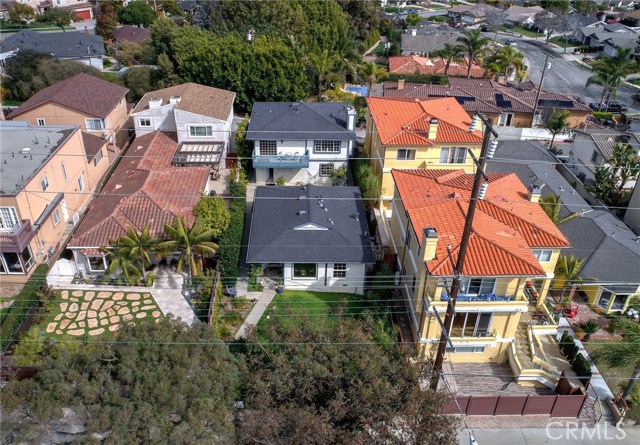 GORGEOUS SOUTH REDONDO BEACH DUPLEX ON A R3 LOT.