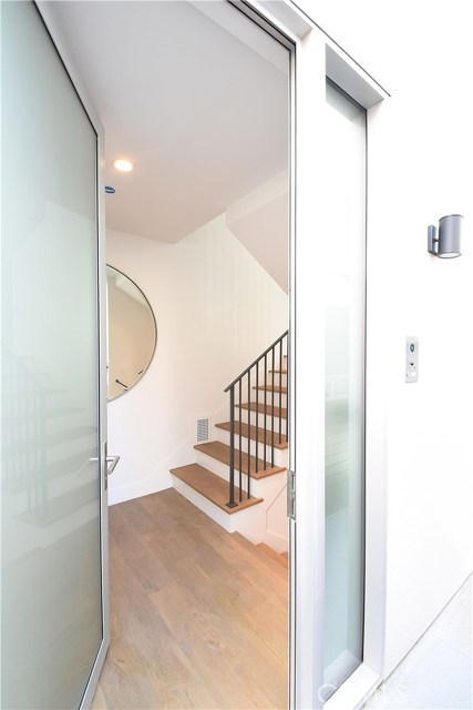 222 1st Place, Manhattan Beach, California 90266, 3 Bedrooms Bedrooms, ,3 BathroomsBathrooms,Residential,Sold,1st,SB19222616