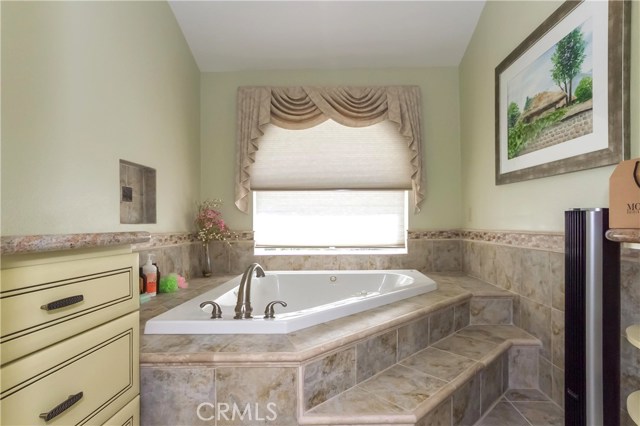 34 Horseshoe Lane, Rolling Hills Estates, California 90274, 4 Bedrooms Bedrooms, ,4 BathroomsBathrooms,Residential,Sold,Horseshoe,SB18061448