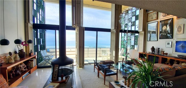 3004 The Strand, Manhattan Beach, California 90266, 4 Bedrooms Bedrooms, ,1 BathroomBathrooms,Residential,Sold,The Strand,LG20072722