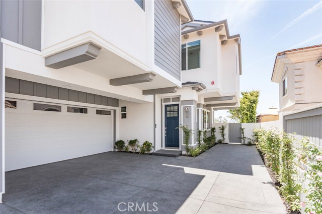 2104 Harriman Lane, Redondo Beach, California 90278, 4 Bedrooms Bedrooms, ,3 BathroomsBathrooms,Residential,Sold,Harriman,PV18101092