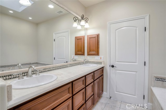 2318 Vanderbilt Lane, Redondo Beach, California 90278, 3 Bedrooms Bedrooms, ,2 BathroomsBathrooms,Residential,Sold,Vanderbilt,SB20231755