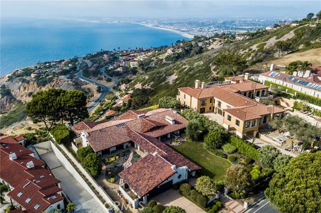 982 Paseo La Cresta, Palos Verdes Estates, California 90274, 5 Bedrooms Bedrooms, ,4 BathroomsBathrooms,Residential,Sold,Paseo La Cresta,PV18170778