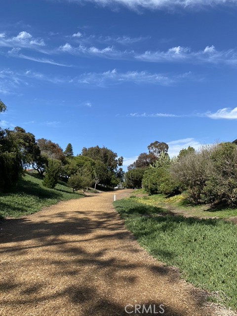 2527 Valley Drive, Manhattan Beach, California 90266, 2 Bedrooms Bedrooms, ,1 BathroomBathrooms,Residential,Sold,Valley,SB21125381