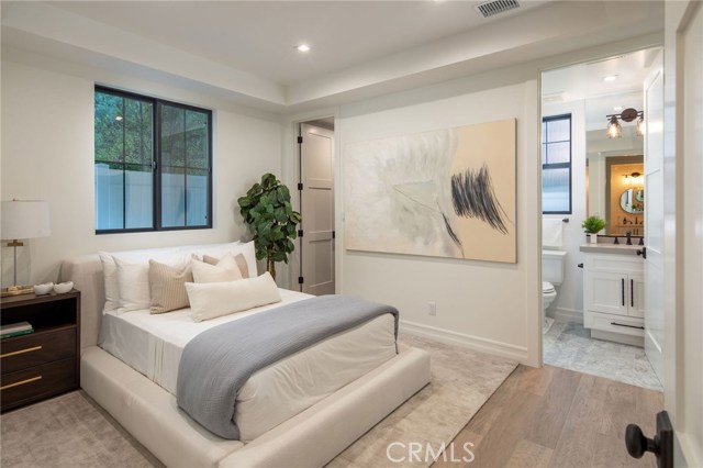 1761 11th Street, Manhattan Beach, California 90266, 5 Bedrooms Bedrooms, ,4 BathroomsBathrooms,Residential,Sold,11th,SB19152576
