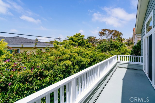 517 Longfellow Avenue, Manhattan Beach, California 90266, 4 Bedrooms Bedrooms, ,3 BathroomsBathrooms,Residential,Sold,Longfellow,SB19067192