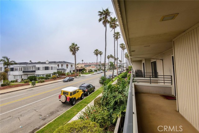 700 Esplanade, Redondo Beach, California 90277, 2 Bedrooms Bedrooms, ,2 BathroomsBathrooms,Residential,Sold,Esplanade,SB17099980