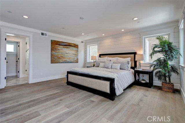 700 Loma Drive, Hermosa Beach, California 90254, 3 Bedrooms Bedrooms, ,3 BathroomsBathrooms,Residential,Sold,Loma,SB18137113