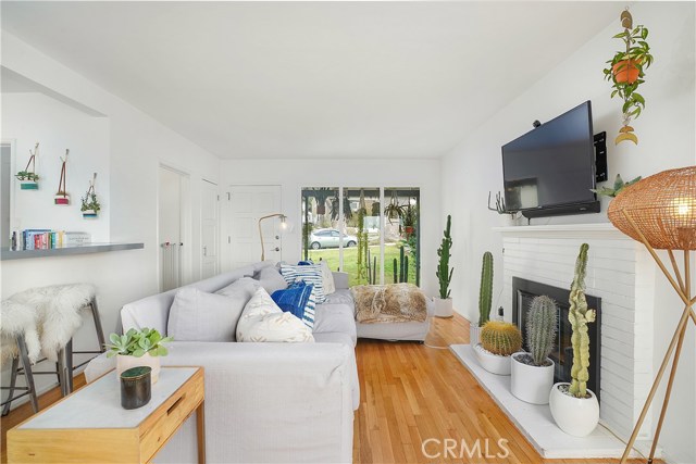 609 Gertruda Avenue, Redondo Beach, California 90277, 2 Bedrooms Bedrooms, ,1 BathroomBathrooms,Residential,Sold,Gertruda,SB20233291