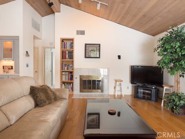 1112 Vincent Street, Redondo Beach, California 90277, 3 Bedrooms Bedrooms, ,2 BathroomsBathrooms,Residential,Sold,Vincent,SB19092691