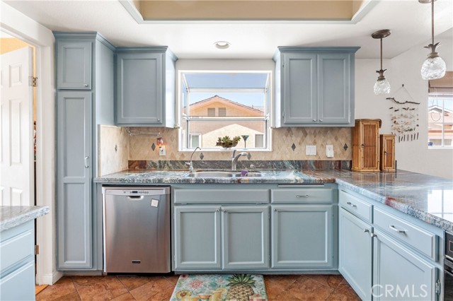 2113 Pullman Lane, Redondo Beach, California 90278, 3 Bedrooms Bedrooms, ,3 BathroomsBathrooms,Residential,Sold,Pullman,SB21045078