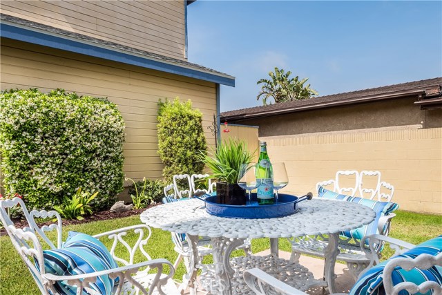 2011 Havemeyer Lane, Redondo Beach, California 90278, 3 Bedrooms Bedrooms, ,2 BathroomsBathrooms,Residential,Sold,Havemeyer,SB18093275