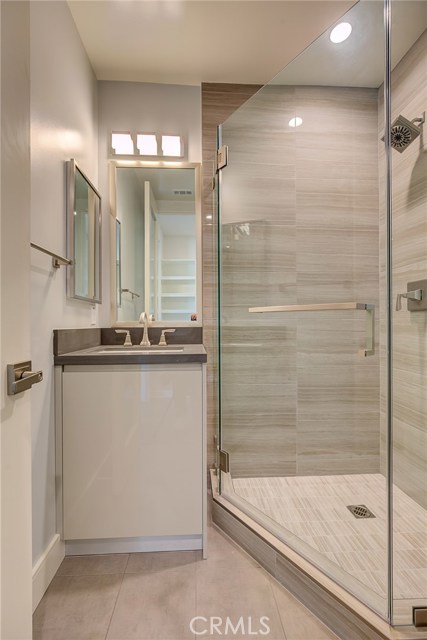 1922 Vanderbilt Lane, Redondo Beach, California 90278, 5 Bedrooms Bedrooms, ,5 BathroomsBathrooms,Residential,Sold,Vanderbilt,PV19214347