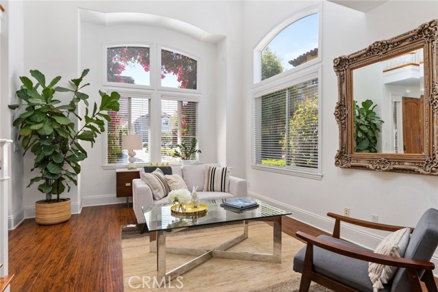 2111 Huntington Lane, Redondo Beach, California 90278, 4 Bedrooms Bedrooms, ,3 BathroomsBathrooms,Residential,Sold,Huntington,SB21061601