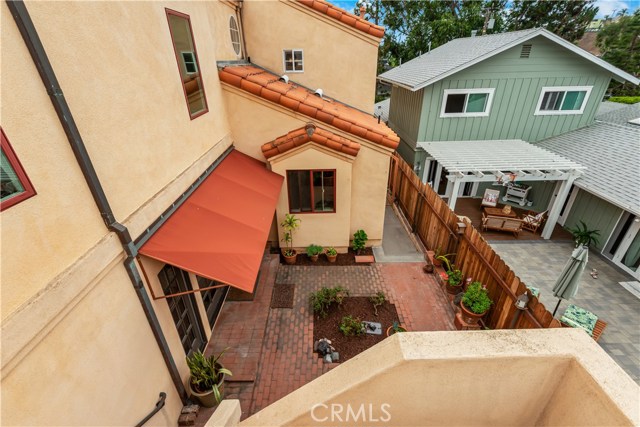 595 31st Street, Manhattan Beach, California 90266, 4 Bedrooms Bedrooms, ,1 BathroomBathrooms,Residential,Sold,31st,SB20193425