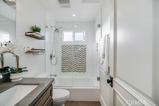 18228 Grevillea Avenue, Redondo Beach, California 90278, 4 Bedrooms Bedrooms, ,2 BathroomsBathrooms,Residential,Sold,Grevillea,SB20254175