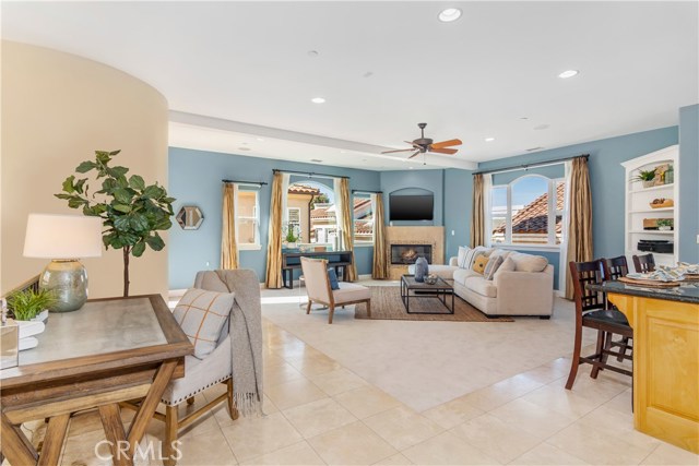 708 Lucia Avenue, Redondo Beach, California 90277, 4 Bedrooms Bedrooms, ,2 BathroomsBathrooms,Residential,Sold,Lucia,SB20227014