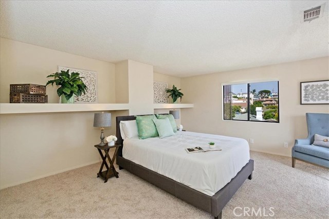 1287 7th Place, Hermosa Beach, California 90254, 4 Bedrooms Bedrooms, ,3 BathroomsBathrooms,Residential,Sold,7th,TR19240895