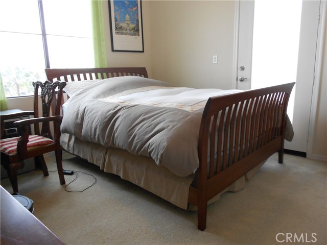 2001 Artesia Boulevard, Redondo Beach, California 90278, 1 Bedroom Bedrooms, ,Residential,Sold,Artesia,SB19032443