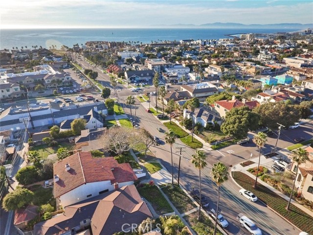 512 Knob Hill Avenue, Redondo Beach, California 90277, 4 Bedrooms Bedrooms, ,2 BathroomsBathrooms,Residential,Sold,Knob Hill,SB21044060