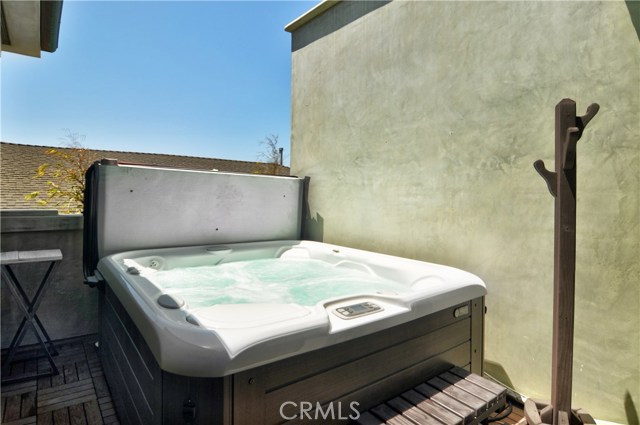 642 Hermosa Avenue, Hermosa Beach, California 90254, 3 Bedrooms Bedrooms, ,2 BathroomsBathrooms,Residential,Sold,Hermosa,SB20138027