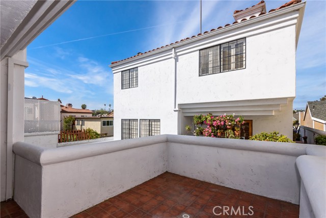 235 Juanita Avenue, Redondo Beach, California 90277, 3 Bedrooms Bedrooms, ,2 BathroomsBathrooms,Residential,Sold,Juanita,SB19083113