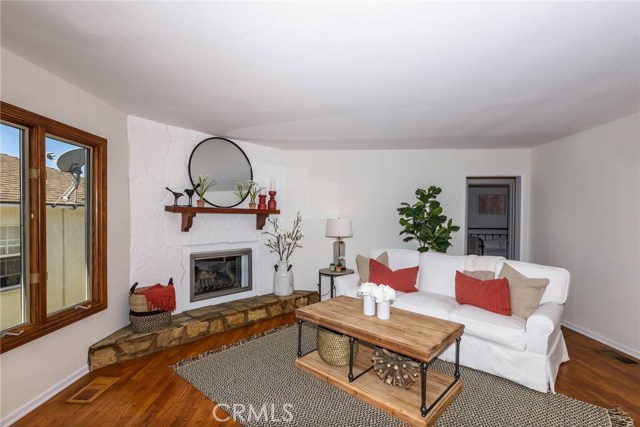 403 Lucia Avenue, Redondo Beach, California 90277, 3 Bedrooms Bedrooms, ,1 BathroomBathrooms,Residential,Sold,Lucia,SB18144542