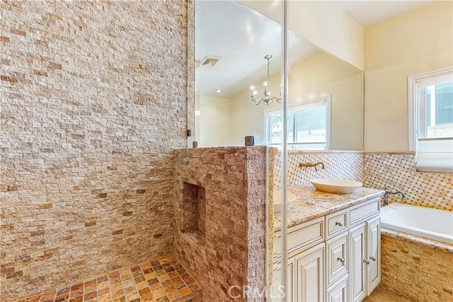 2408 Robinson Street, Redondo Beach, California 90278, 3 Bedrooms Bedrooms, ,2 BathroomsBathrooms,Residential,Sold,Robinson,PV21108449