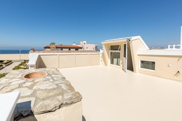 29 6th Street, Hermosa Beach, California 90254, ,Residential Income,Sold,6th,SB21084713