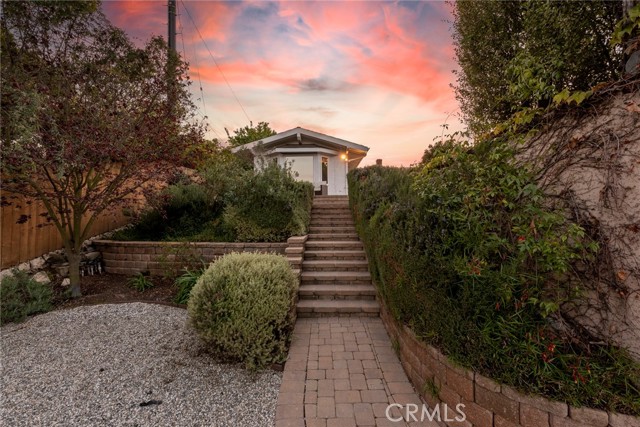 10 Sunnyfield Drive, Rolling Hills Estates, California 90274, 3 Bedrooms Bedrooms, ,2 BathroomsBathrooms,Residential,Sold,Sunnyfield,SB21066576