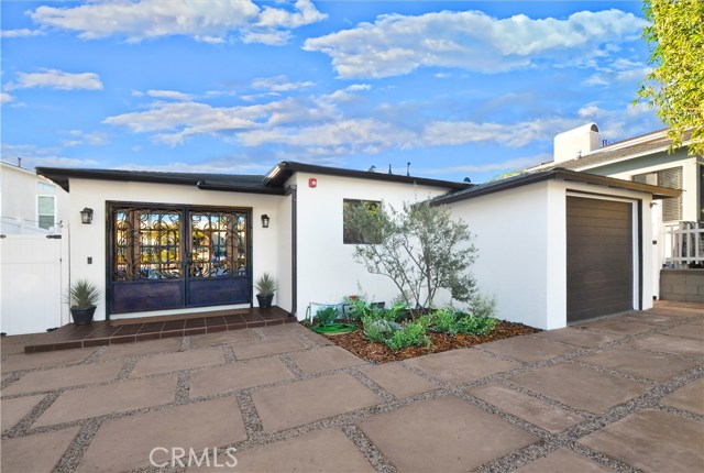 1019 Spencer Street, Redondo Beach, California 90277, 3 Bedrooms Bedrooms, ,2 BathroomsBathrooms,Residential,Sold,Spencer,SB18286232