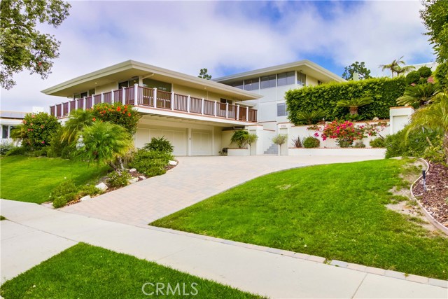 7206 Crest Road, Rancho Palos Verdes, California 90275, 5 Bedrooms Bedrooms, ,4 BathroomsBathrooms,Residential,Sold,Crest,PV17081405