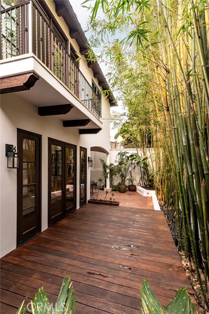 708 Marine Avenue, Manhattan Beach, California 90266, 4 Bedrooms Bedrooms, ,4 BathroomsBathrooms,Residential,Sold,Marine,SB20193991