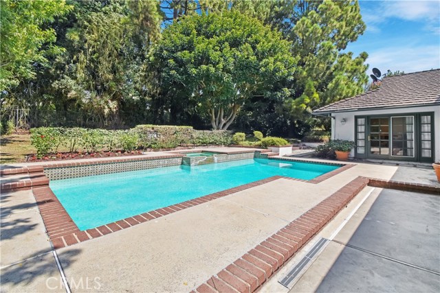 13 Country Meadow, Rolling Hills Estates, California 90274, 4 Bedrooms Bedrooms, ,2 BathroomsBathrooms,Residential,Sold,Country Meadow,PV20197818
