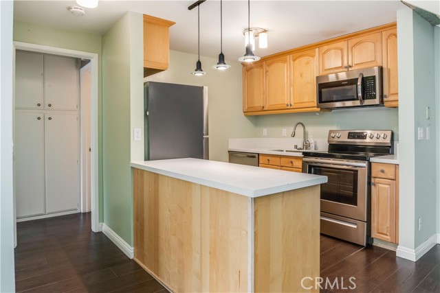 605 Prospect Avenue, Redondo Beach, California 90277, 1 Bedroom Bedrooms, ,1 BathroomBathrooms,Residential,Sold,Prospect,PV21160727