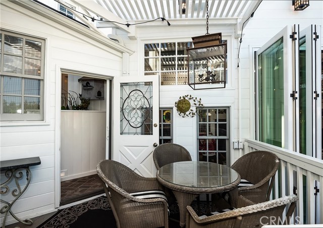 659 18th Street, Manhattan Beach, California 90266, 4 Bedrooms Bedrooms, ,3 BathroomsBathrooms,Residential,Sold,18th,SB19269469