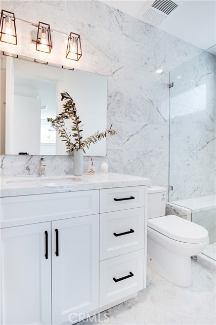 408 Francisca Avenue, Redondo Beach, California 90277, 5 Bedrooms Bedrooms, ,5 BathroomsBathrooms,Residential,Sold,Francisca,SB20169489