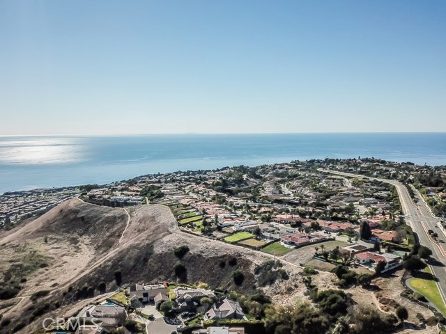 48 Santa Barbara Drive, Rancho Palos Verdes, California 90275, 4 Bedrooms Bedrooms, ,3 BathroomsBathrooms,Residential,Sold,Santa Barbara,PV18037488