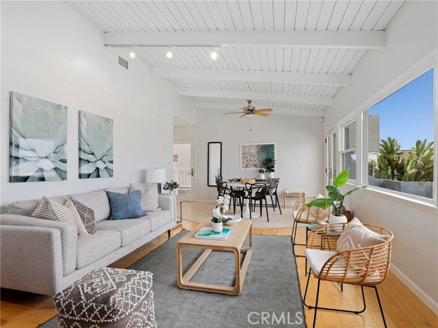 3605 Crest Drive, Manhattan Beach, California 90266, 2 Bedrooms Bedrooms, ,2 BathroomsBathrooms,Residential,Sold,Crest,PW20101894