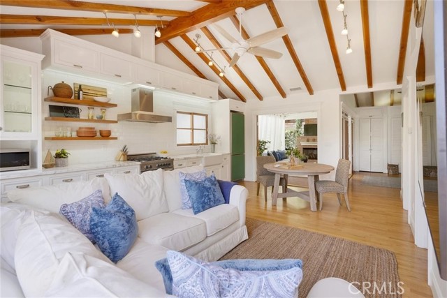 533 5th Street, Manhattan Beach, California 90266, 2 Bedrooms Bedrooms, ,1 BathroomBathrooms,Residential,Sold,5th,SB21107538