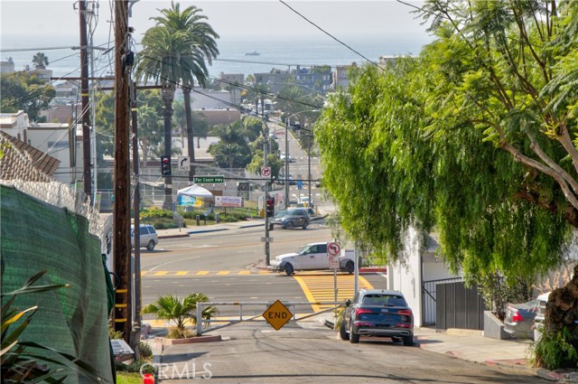 905 14th Street, Hermosa Beach, California 90254, 3 Bedrooms Bedrooms, ,3 BathroomsBathrooms,Residential,Sold,14th,SB20226581