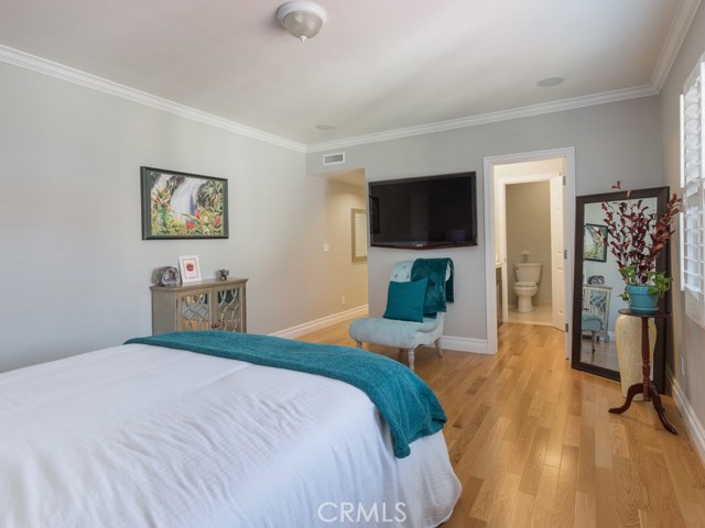 2 Bed Home for Sale in El Segundo, California