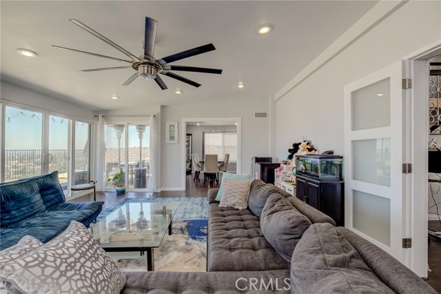 3207 Carolwood Lane, Torrance, California 90505, 3 Bedrooms Bedrooms, ,3 BathroomsBathrooms,Residential,Sold,Carolwood,PV20151195