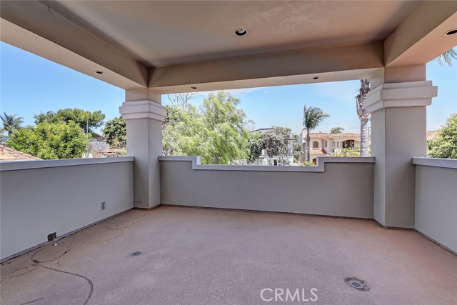 700 Avenue A, Redondo Beach, California 90277, 5 Bedrooms Bedrooms, ,3 BathroomsBathrooms,Residential,Sold,Avenue A,SB19117833